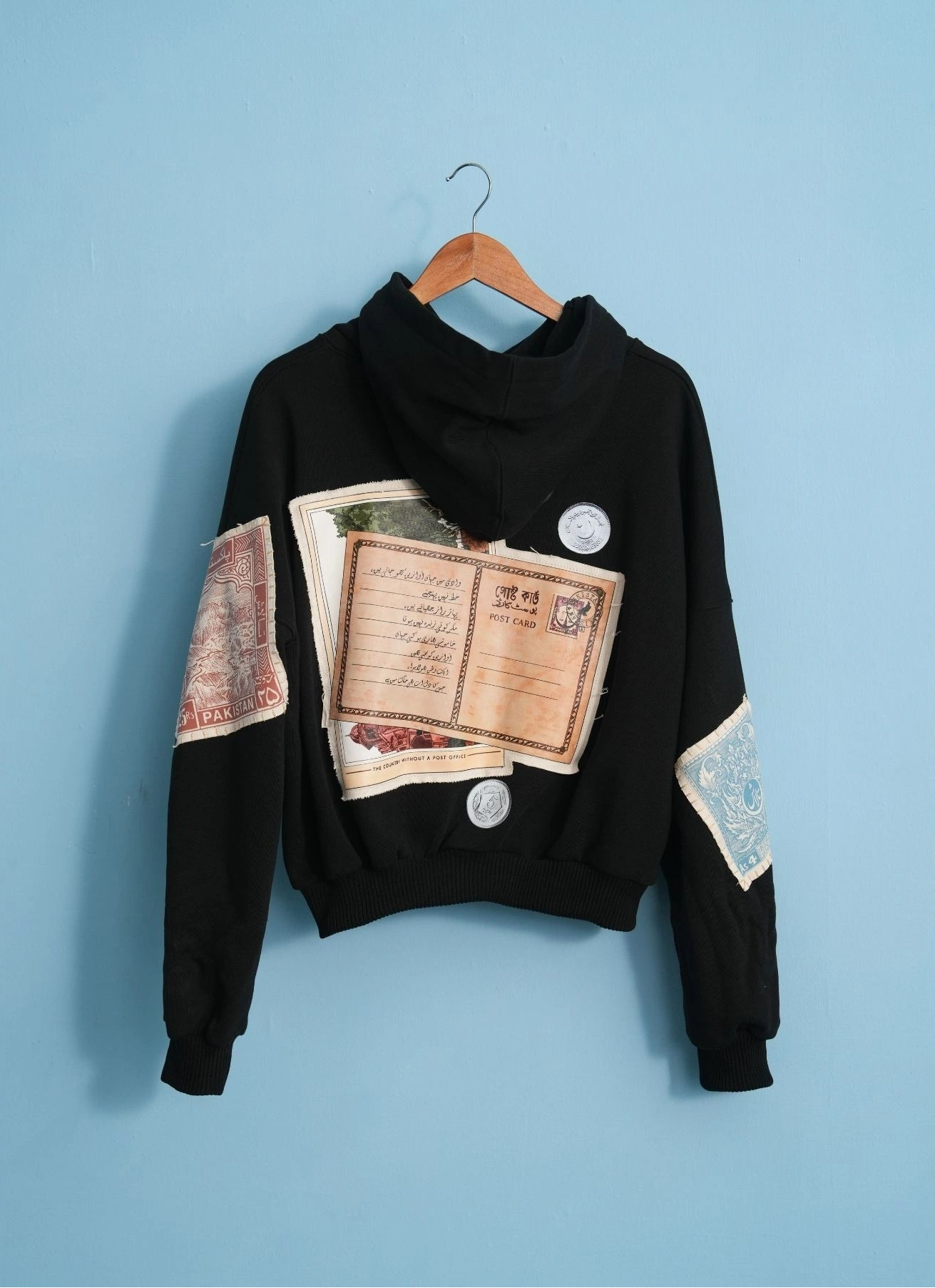 The Country without a Post office